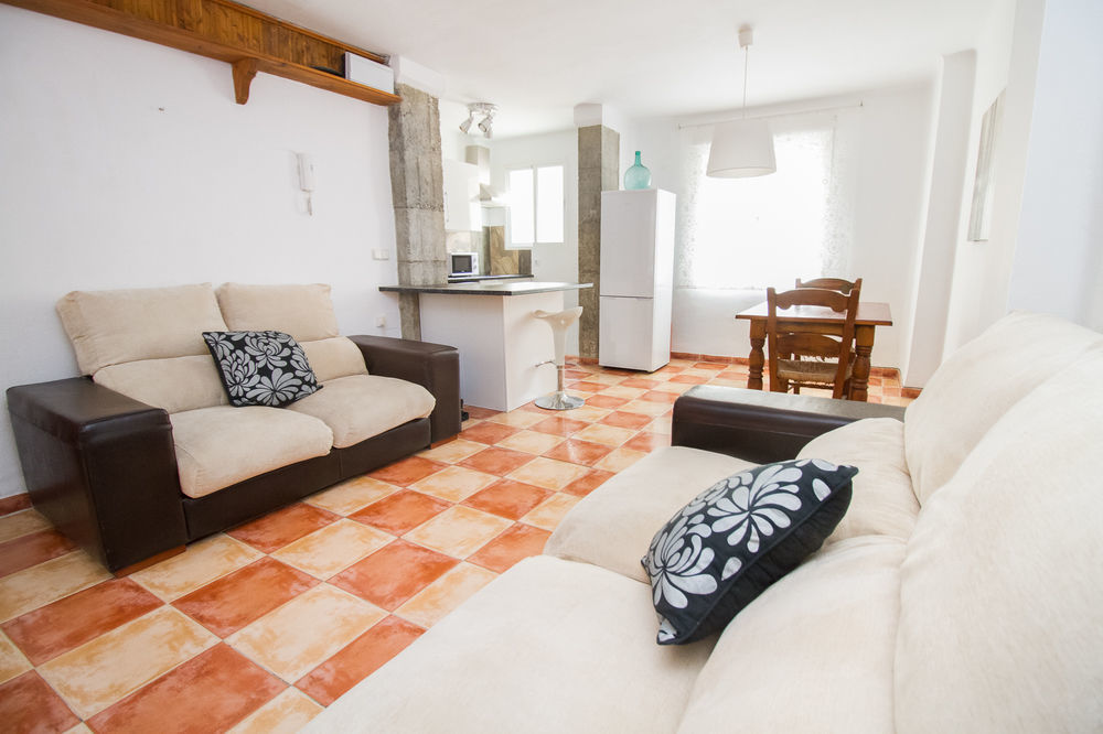 Apartamentos Malaga Centro Hernan Ruiz De 4 A 8 Personas Kültér fotó